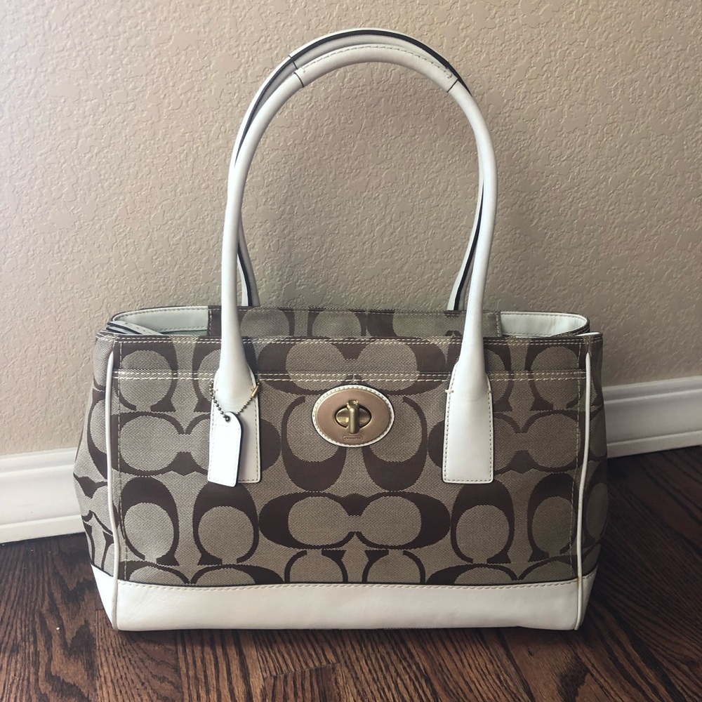 COACH Brown Signature 11558